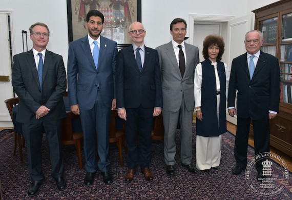 Photo (de gauche à droite) : M. Rodolphe Berlin, trésorier de l'ACHM et Consul Honoraire de El Salvador à Monaco ; M. Moustapha El-Solh, Président de l'ACHM et Consul Honoraire du Liban à Monaco ; S.E. M. Serge Telle, Ministre d'Etat ; M. Marc Lecourt, Vice-Président de l'ACHM et Consul Général Honoraire de Slovénie à Monaco ; Mme Marie-Catherine Caruso-Ravera, Directeur des Relations Diplomatiques et Consulaires et M. Panayotis Touliatos, Secrétaire Général de l'ACHM et Consul Général Honoraire de Grèce à Monaco. ©Charly Gallo - Centre de Presse